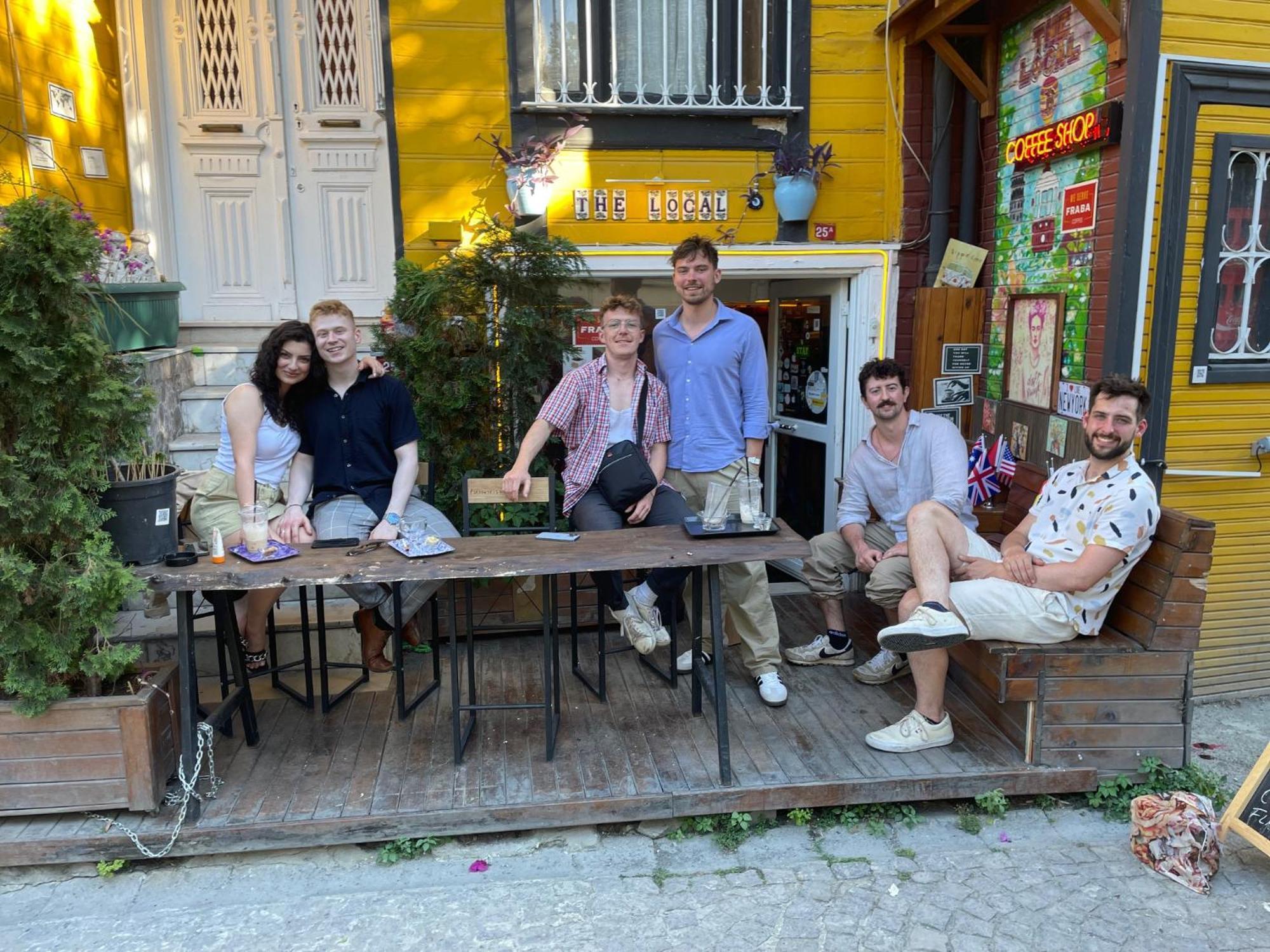 The Local Hostel & Guesthouse Estambul Exterior foto